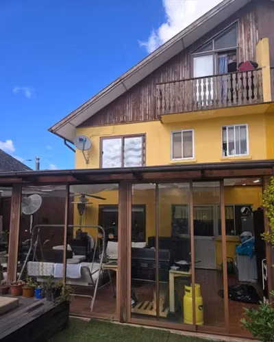 SE VENDE AMPLIA CASA CON PISCINA EN LOMAS SAN ANDRES, CONCEPCIÓN