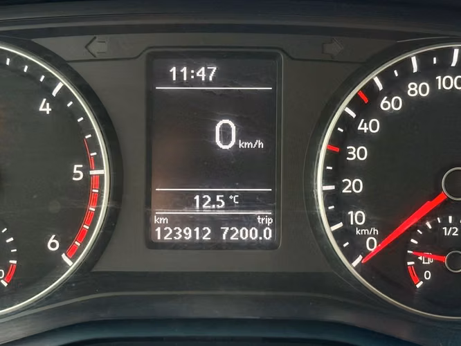 VOLKSWAGEN AMAROK 2023 - Imagen 13