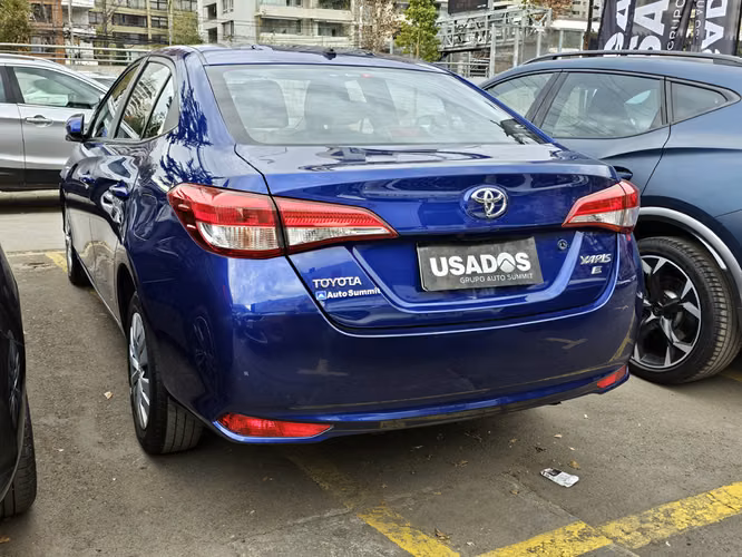 TOYOTA YARIS SEDAN 2022