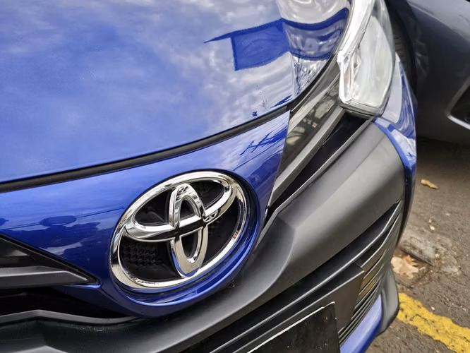 TOYOTA YARIS SEDAN 2022