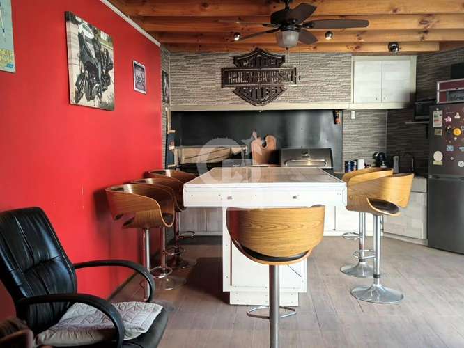 Casa Venta 4D en suite /piscina y quincho. CBG - Imagen 4