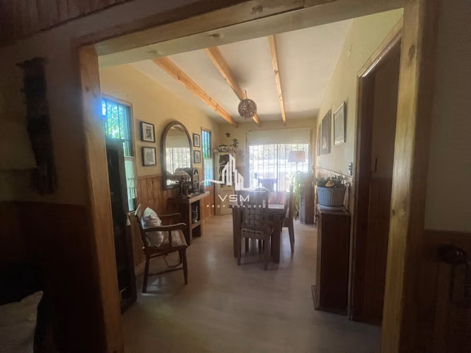 GRAN PARCELA, CON CASA, QUINCHO, PISCINA, Y JARDIN ARMADO