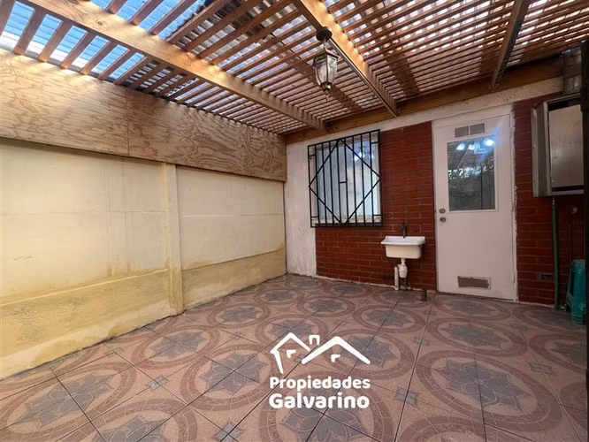 Casa en arriendo de 2 dorm. en Quilicura