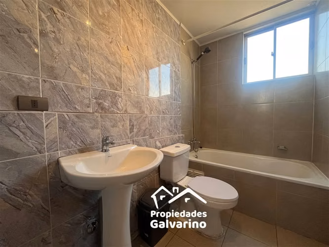 Casa en arriendo de 2 dorm. en Quilicura