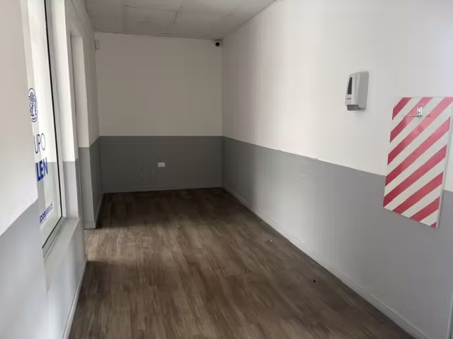 Se Arrienda Amplio Local Comercial Av. Argentina