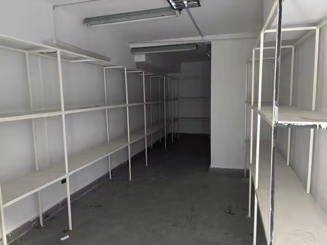 Se Arrienda Amplio Local Comercial Av. Argentina