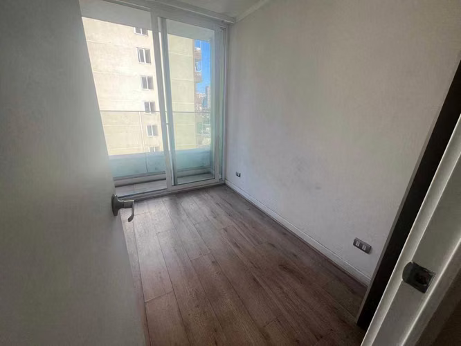 Arriendo Metro Hospitales | 2 Dormitorios | I (163790)