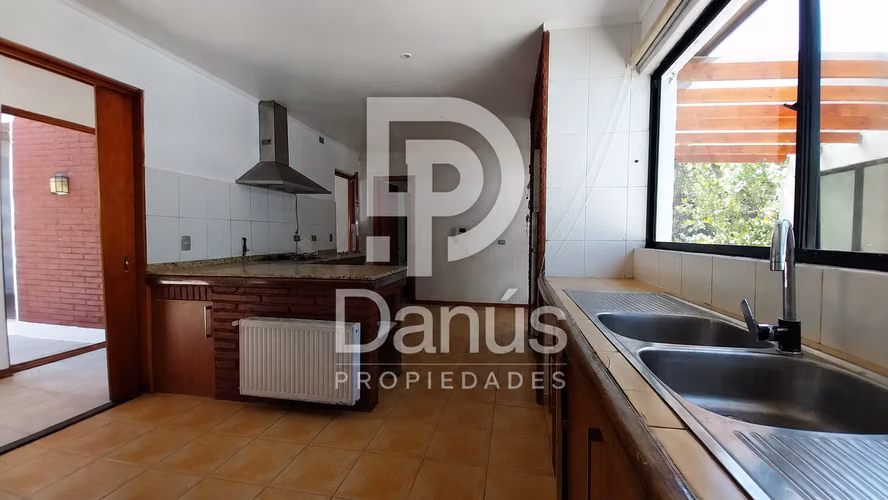 VENTA Casa en Parcela | 269 m2 + 200 m2 / 5.000 m2 | Batuco | 4D / 3B