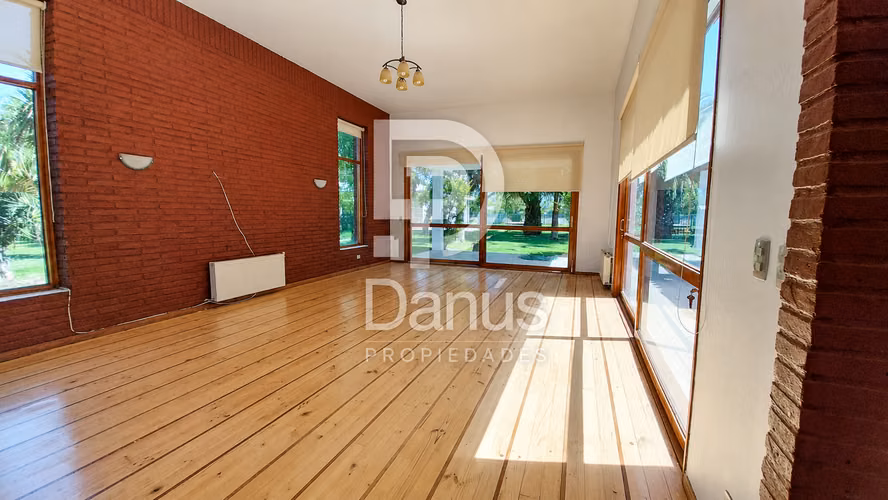 VENTA Casa en Parcela | Batuco | 4D / 3B | 269 m2 + 200 m2 / 5.000 m2