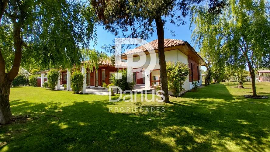 VENTA Casa en Parcela | Batuco | 4D / 3B | 269 m2 + 200 m2 / 5.000 m2