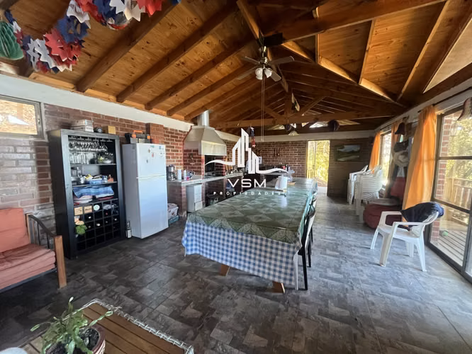 Oportunidad se Vende parcela, con gran quincho, piscina y paltos en produccion