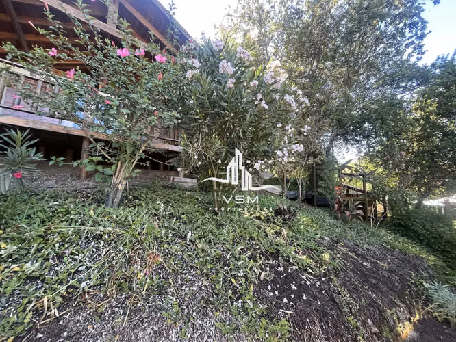 Oportunidad se Vende parcela, con gran quincho, piscina y paltos en produccion