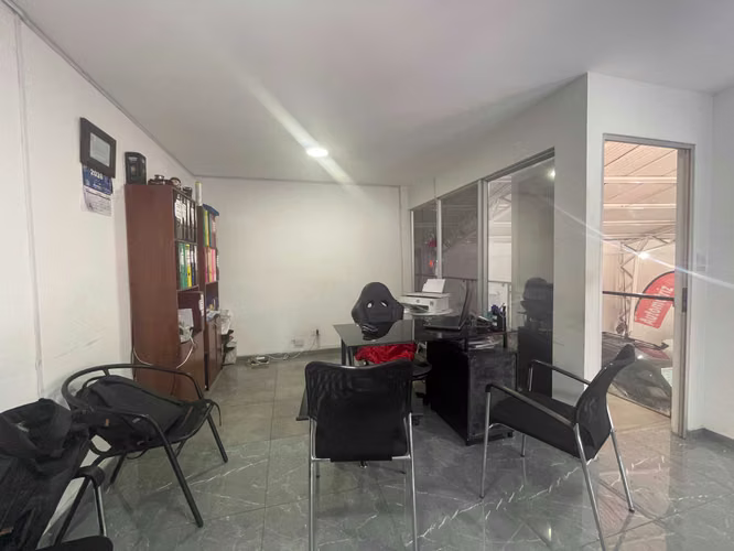 Local Comercial con Gran Conectividad (163835)