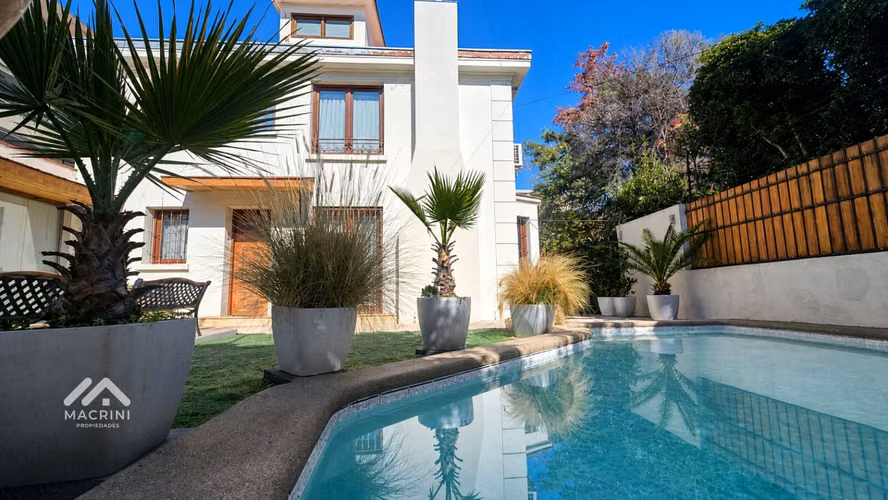 Casa completamente remodelada - quincho y piscina - Imagen 21