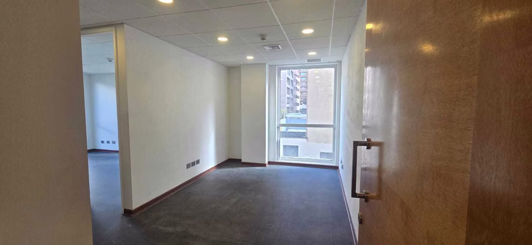Oficina 2 privados Las Condes  (162801)