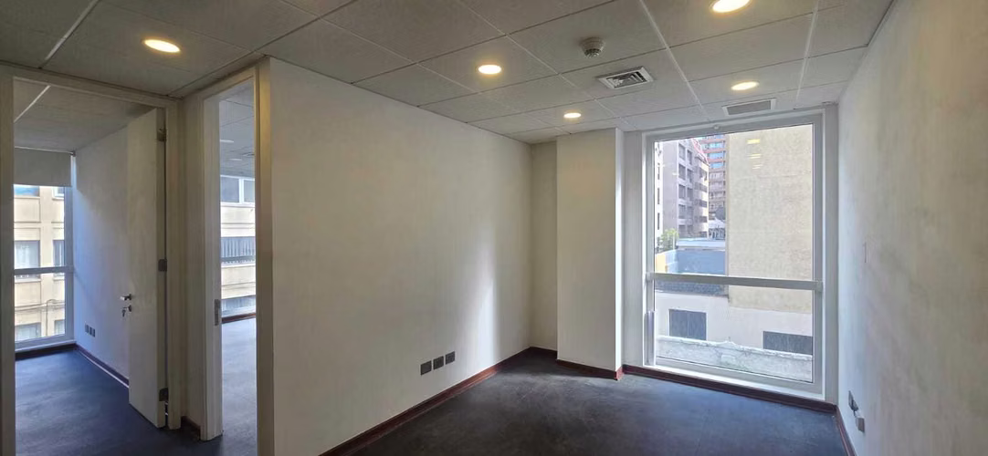 Oficina 2 privados Las Condes  (162801)