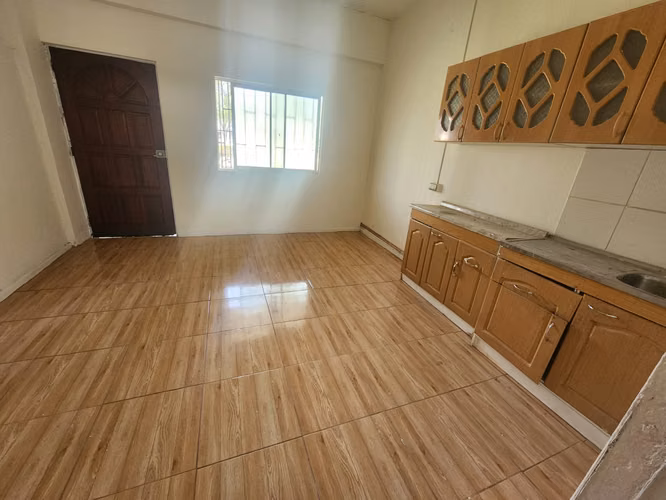 CASA EN AV ESPAÑA (INCLUYE DEPTO INDEPENDIENTE)