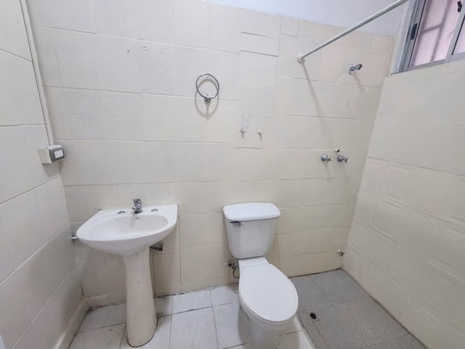 CASA EN AV ESPAÑA (INCLUYE DEPTO INDEPENDIENTE)