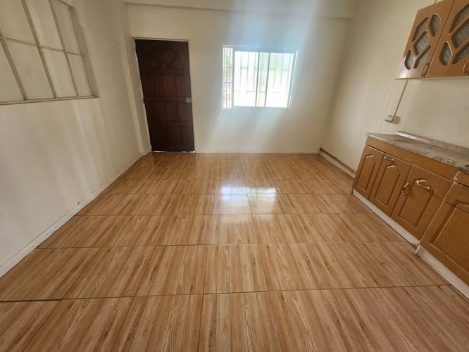 CASA EN AV ESPAÑA (INCLUYE DEPTO INDEPENDIENTE)