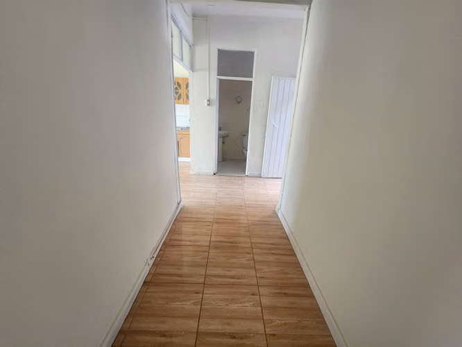 CASA EN AV ESPAÑA (INCLUYE DEPTO INDEPENDIENTE)