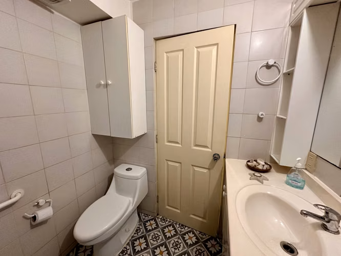 EN VENTA DEPARTAMENTO DUPLEX 2D2B REÑACA CON ESTACIONAMIENTO