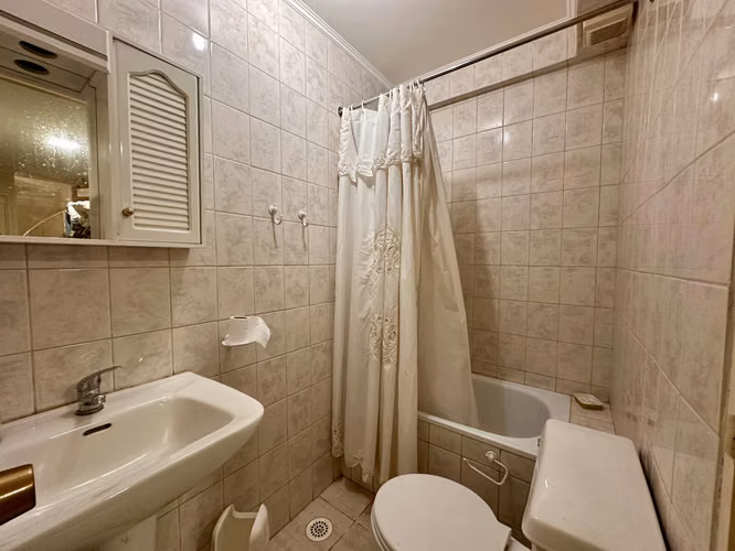 EN VENTA DEPARTAMENTO DUPLEX 2D2B REÑACA CON ESTACIONAMIENTO