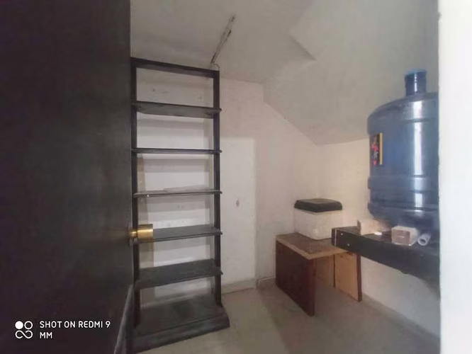 Local Comercial a Pasos del Metro Manquehue (163871)