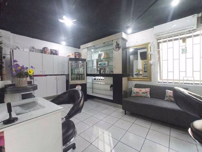 Local Comercial a Pasos del Metro Manquehue (163871)