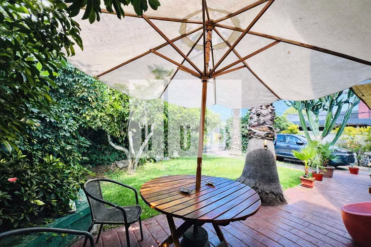 Oportunidad única en Sector Residencial! (163889)