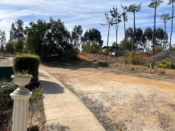 PARCELA 800 m2, EN CONDOMINIO, CASA AMPLIA, HERMOSA TERRAZA