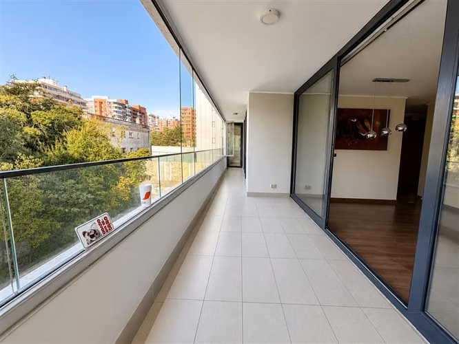 Exclusivo Departamento en venta de 3 dorm. en Providencia