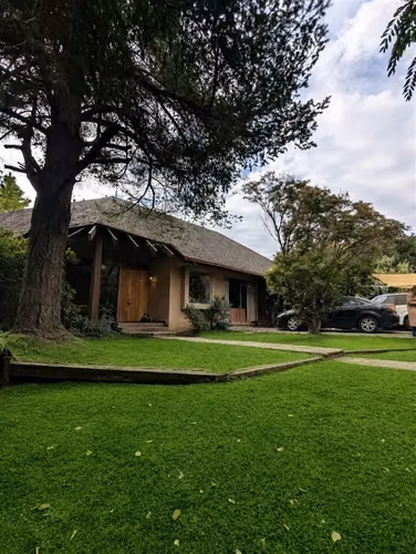 Casa en venta de 4 dorm. en Las Condes
