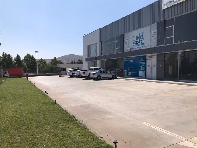 BODEGA AV. DE LOS VALLES - Imagen 15