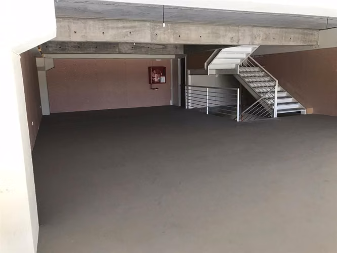 BODEGA AV. DE LOS VALLES - Imagen 18