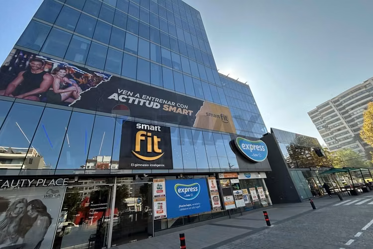 Moderna oficina en venta en las condes - Imagen 20
