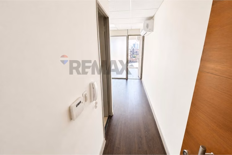 Moderna oficina en venta en las condes - Imagen 5