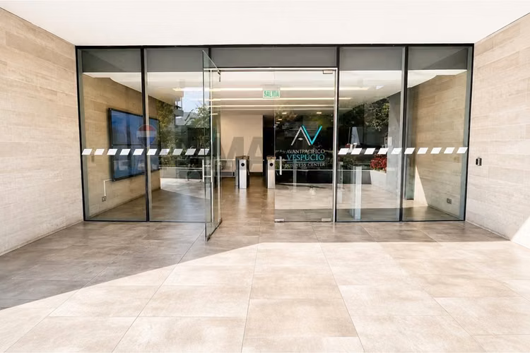 Moderna oficina en venta en las condes - Imagen 9