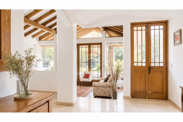 Precio cyber-casa chilena con gran jardín