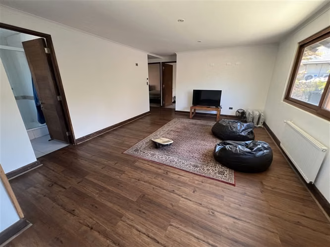 vendo casa 6 dorm 5 baños más servicio en La Reina