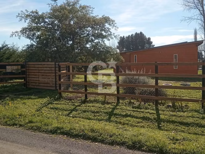 Casa en Condominio Privado con Acceso a Piscina