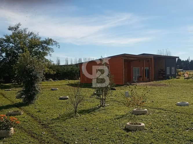 Casa en Condominio Privado con Acceso a Piscina