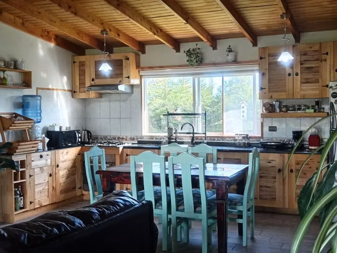 Casa en Condominio Privado con Acceso a Piscina
