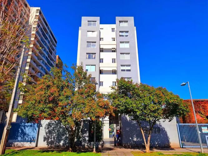 Arriendo Depto Cercano a Metro  (163965)