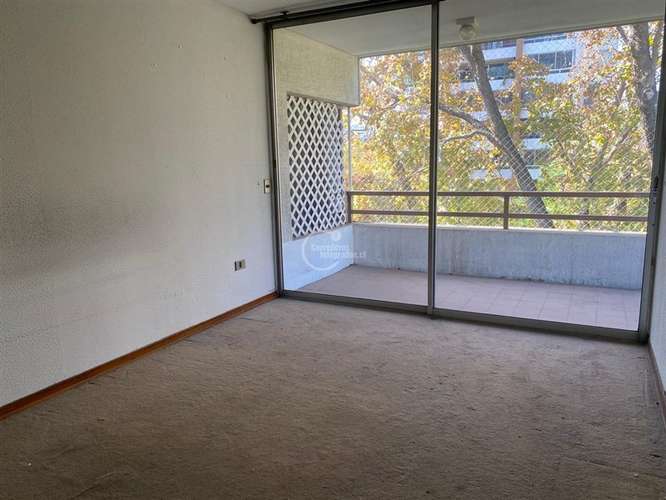 Departamento en venta de 3 dorm. Metro Los Leones - Imagen 11