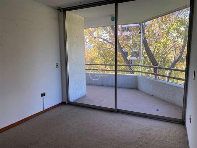 Departamento en venta de 3 dorm. Metro Los Leones - Imagen 13