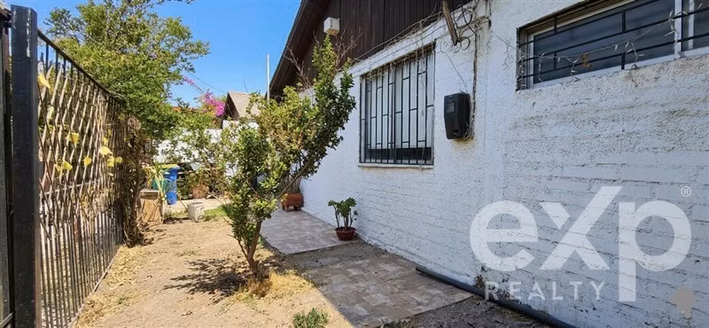 Casa en venta de 4 dormitorios / 3 baños en La Florida