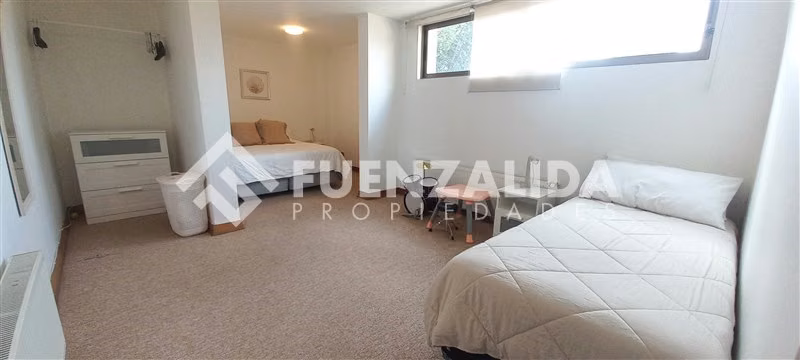 Casa en venta de 7 dorm. en Lo Barnechea
