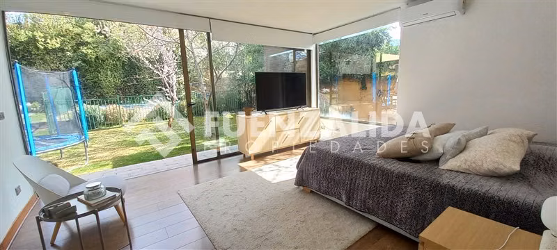 Casa en venta de 7 dorm. en Lo Barnechea