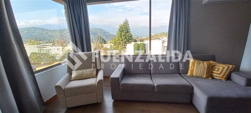 Casa en venta de 7 dorm. en Lo Barnechea