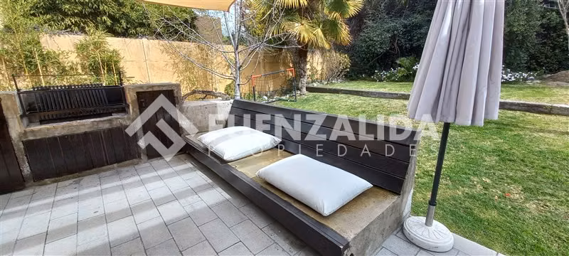 Casa en venta de 7 dorm. en Lo Barnechea